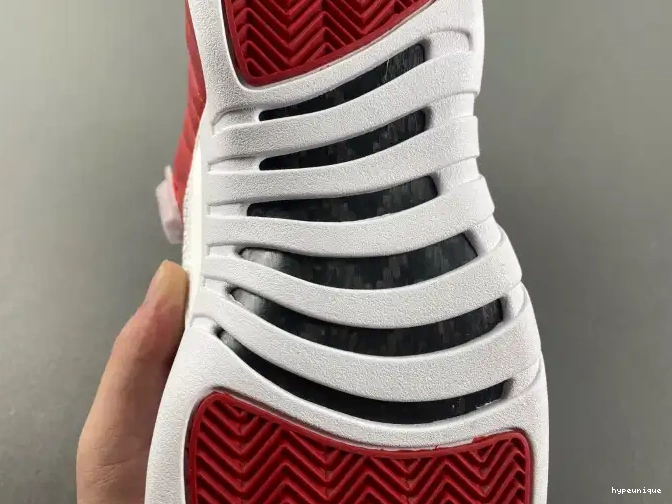 HYPE Jordan Air 130690-600 12 Alternate 0425